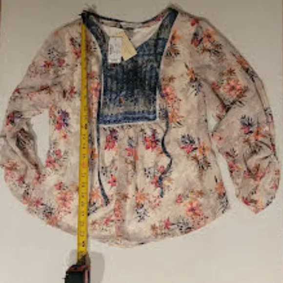 NWT Christopher & Banks curved hem flowy boho chic top w/ inner shell - Small - Picture 5 of 7